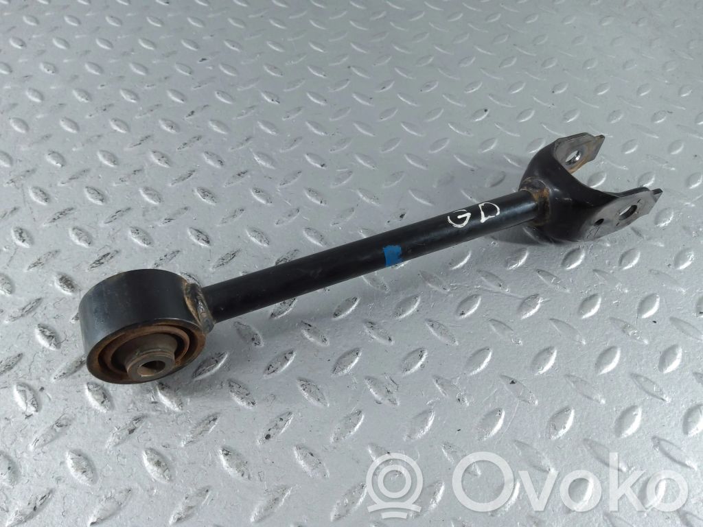 Toyota Corolla Cross Galinė šakė 