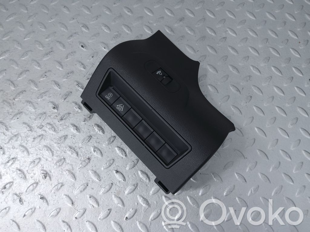 Toyota ProAce City A set of switches 