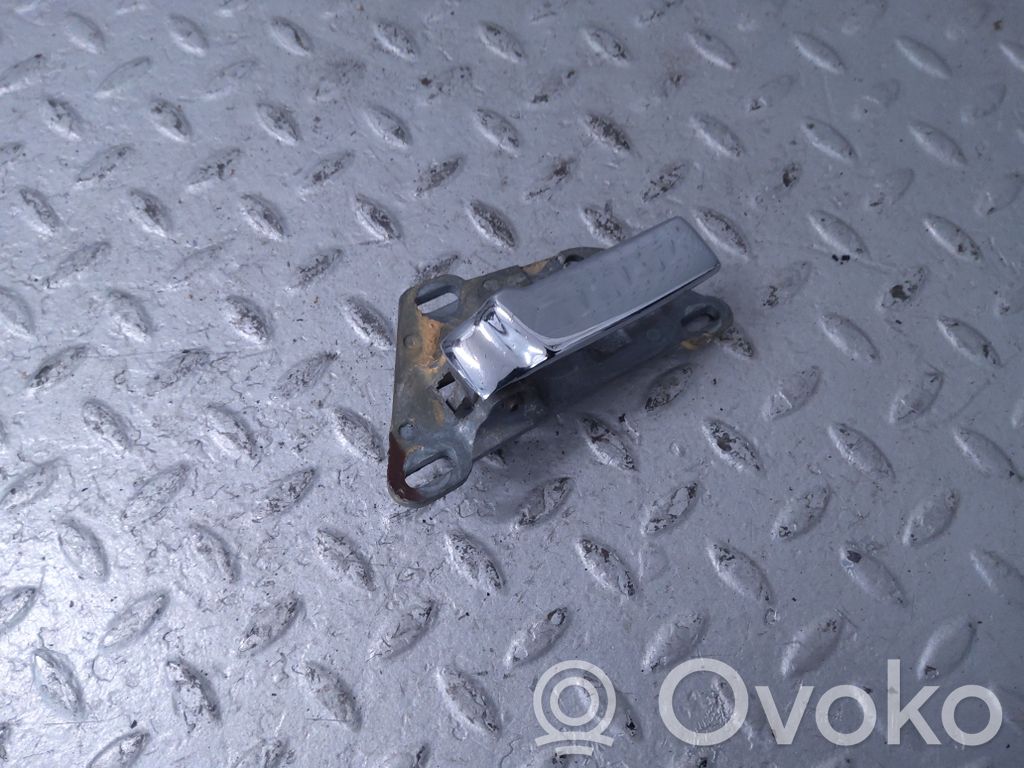 Manecilla interna puerta trasera   UB15379