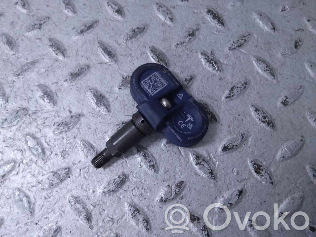 Tesla Model S Tire pressure sensor 