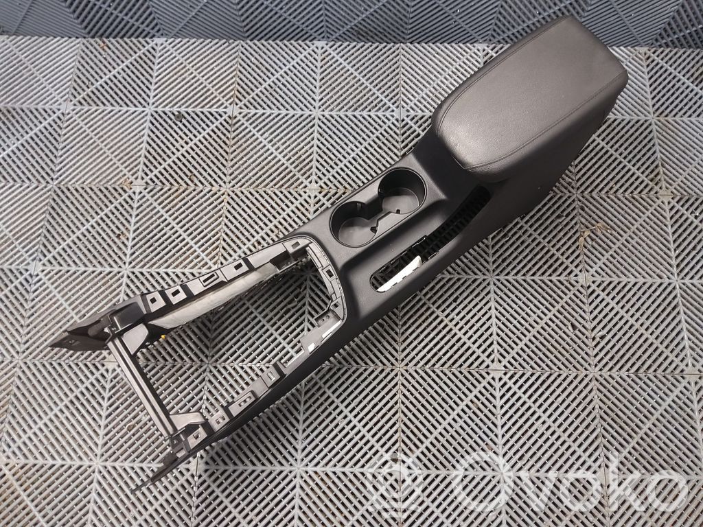 KIA Ceed Centrinė konsolė 