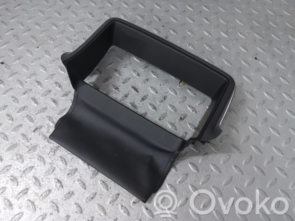 Chevrolet Volt I Dashboard trim 