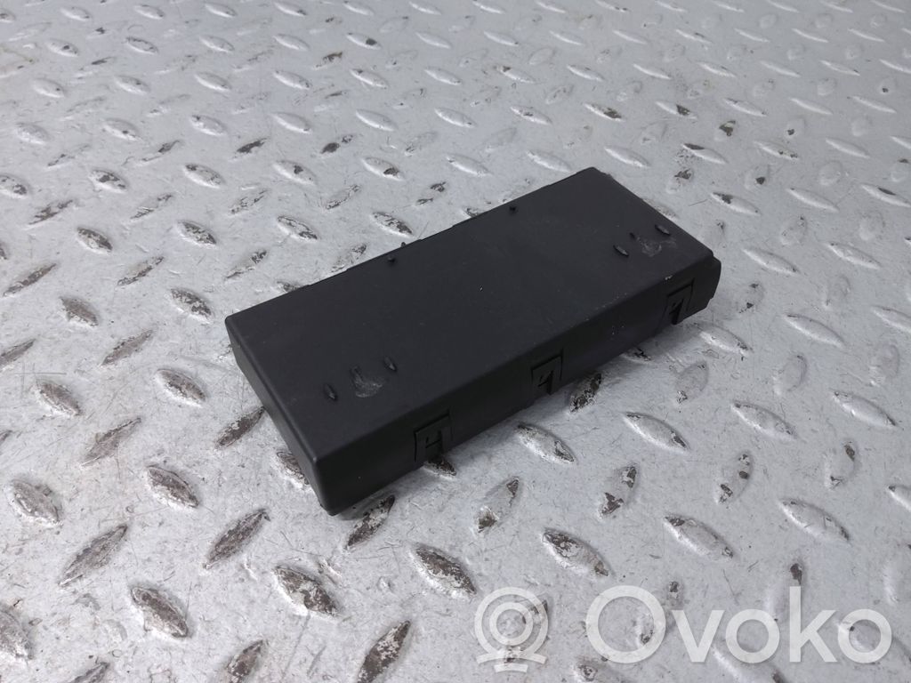 Unité de commande / module de hayon   5B69211,61355B69211