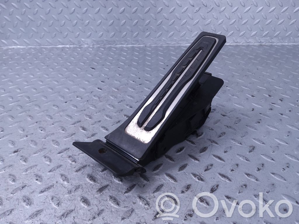 BMW X1 U11 Gaspedal 