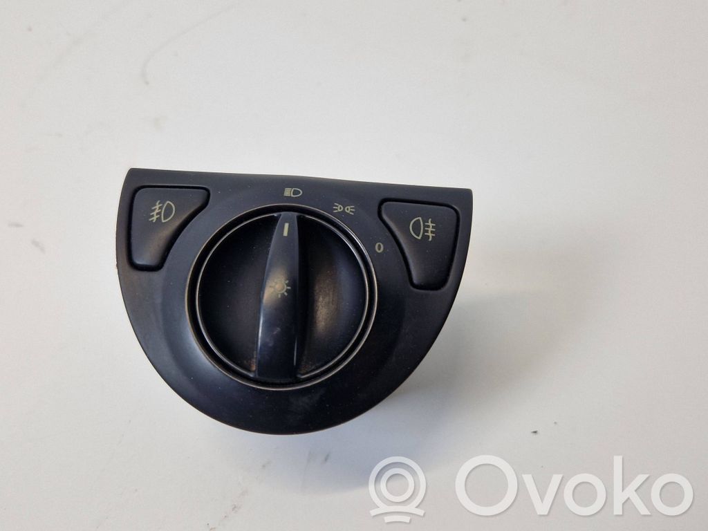 Light switch   12786133