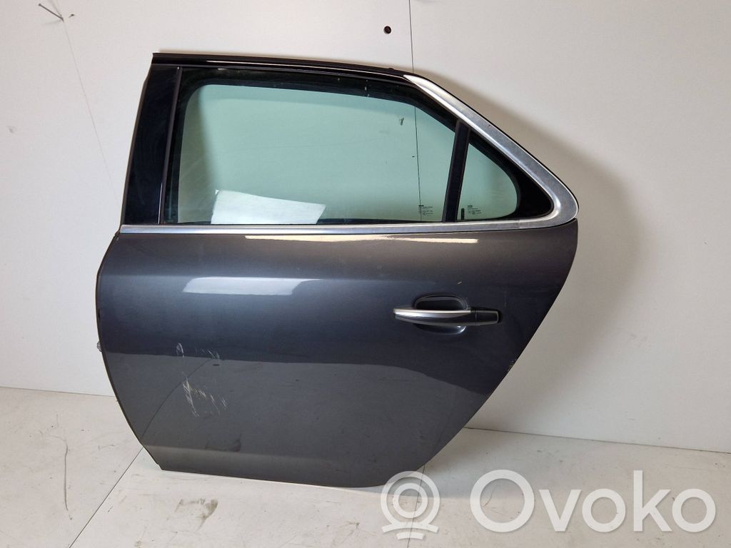 Rear door