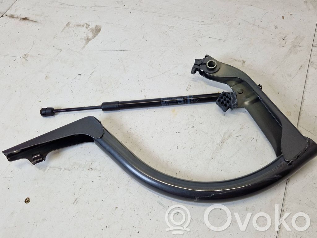 Saab 9-5 Tailgate/trunk/boot hinge 