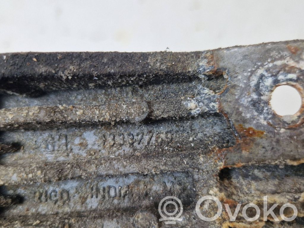 Saab 9-5 Radiator mount bracket 