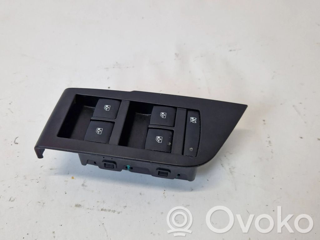 Saab 9-5 Electric window control switch 