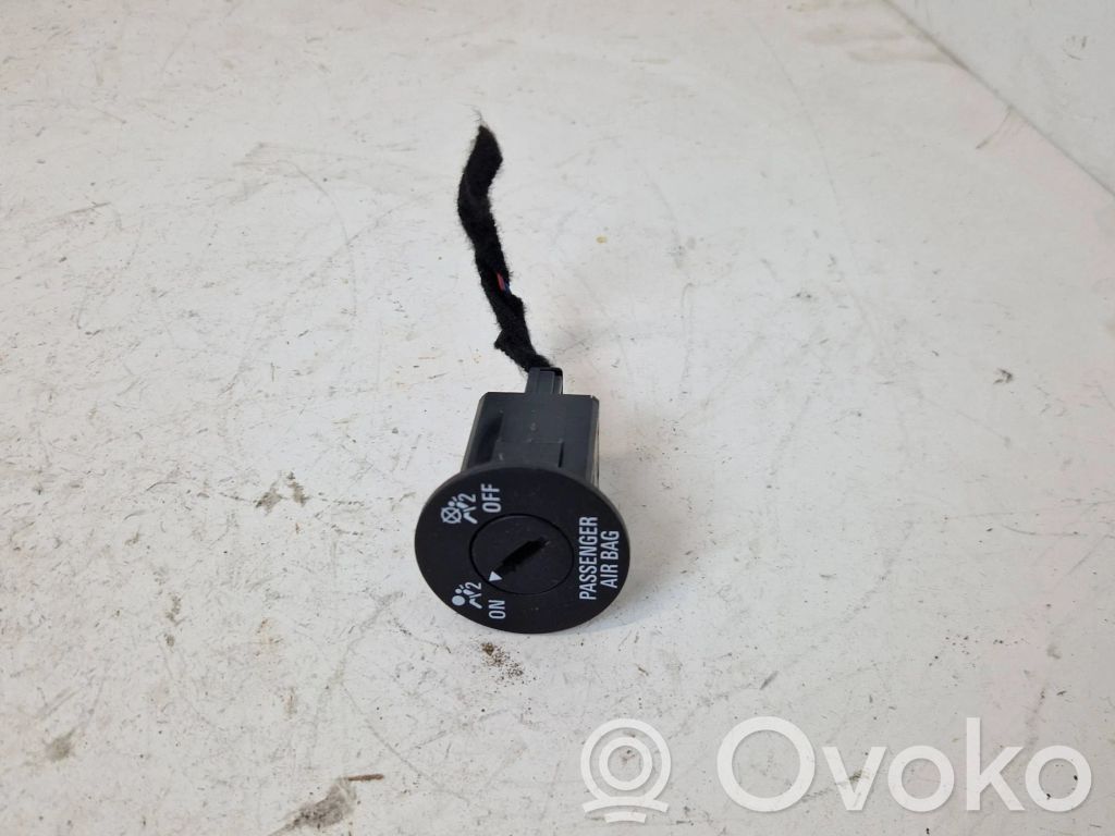 Saab 9-5 Passenger airbag on/off switch 
