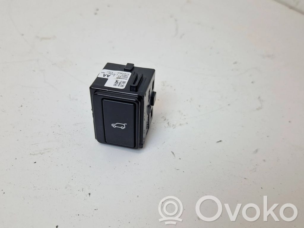 Jaguar I-Pace Tailgate opening switch 