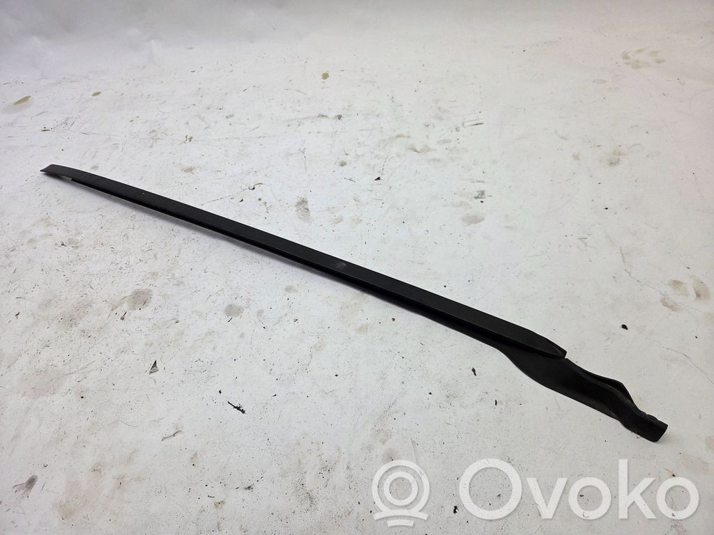 Jaguar XE Windshield trim 