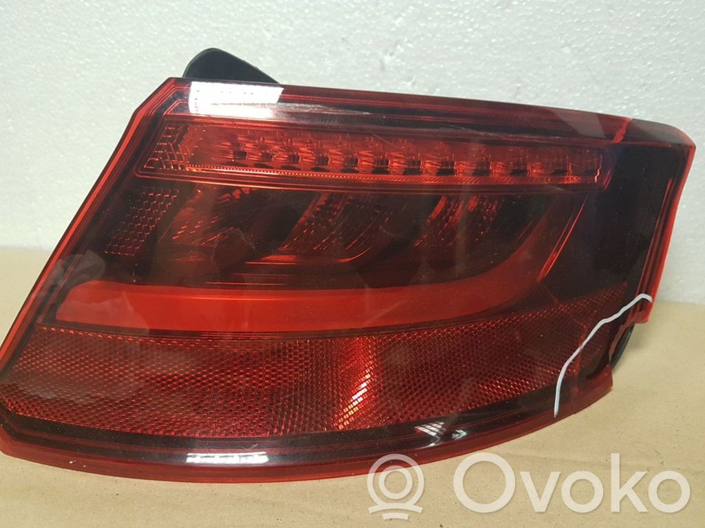 Audi A3 S3 8V Aizmugurējais lukturis virsbūvē 