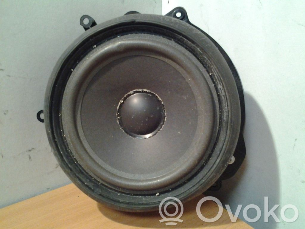 Audi A8 S8 D3 4E Altavoz de la puerta trasera 