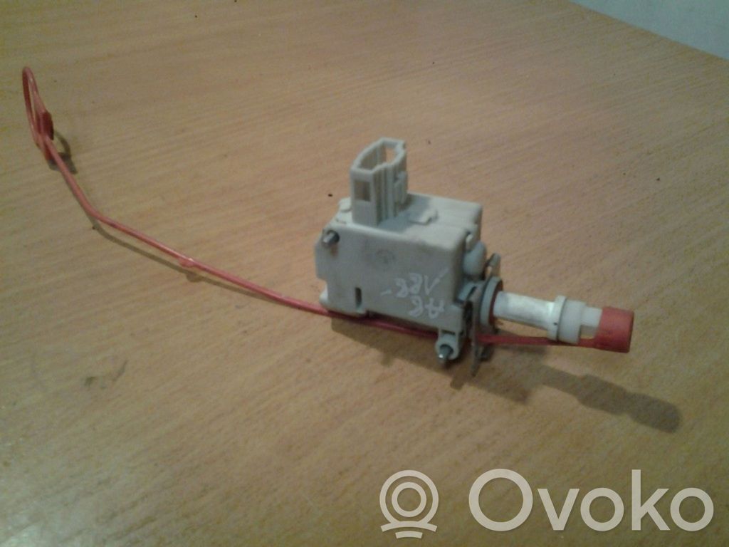 Audi A8 S8 D3 4E Fuel tank cap lock 
