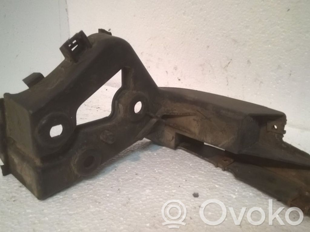 Audi A8 S8 D3 4E Rear bumper mounting bracket 