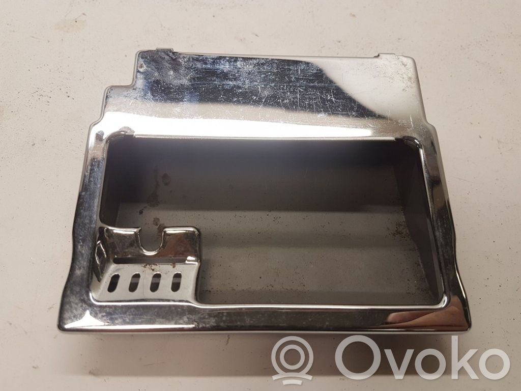 Audi A6 S6 C5 4B Popielniczka deski rozdzielczej 