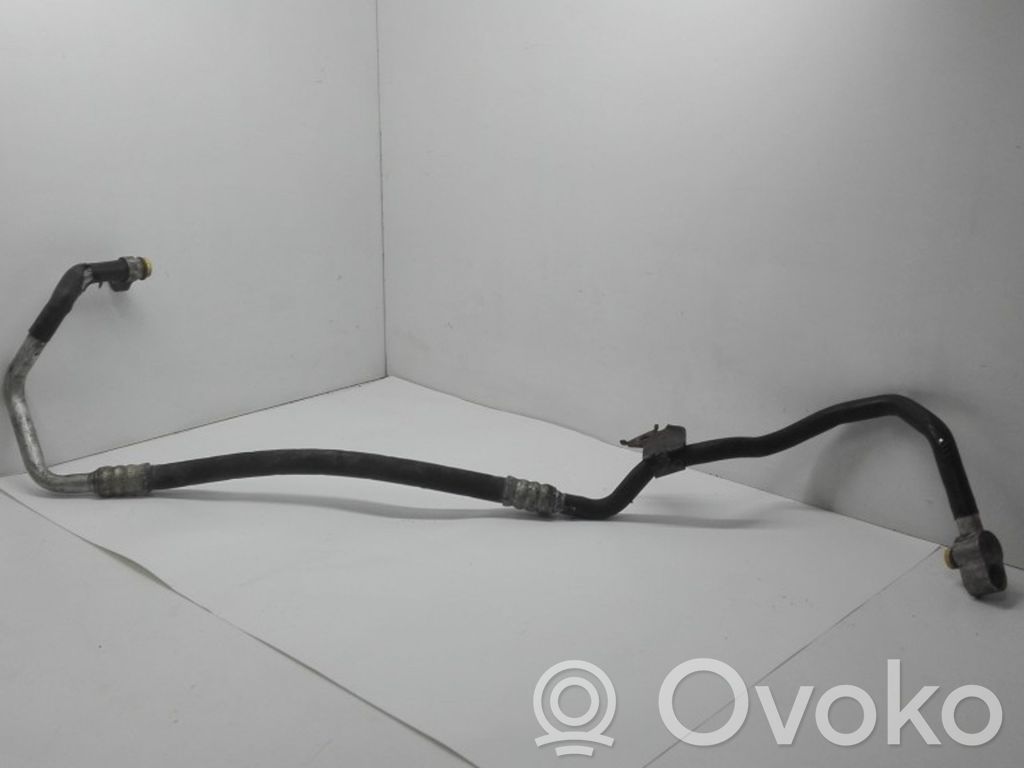 Audi A8 S8 D3 4E Ilmastointilaitteen putki (A/C) 