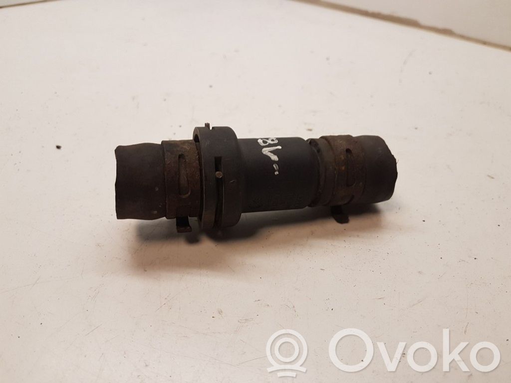 Audi A8 S8 D3 4E Thermostat/thermostat housing 