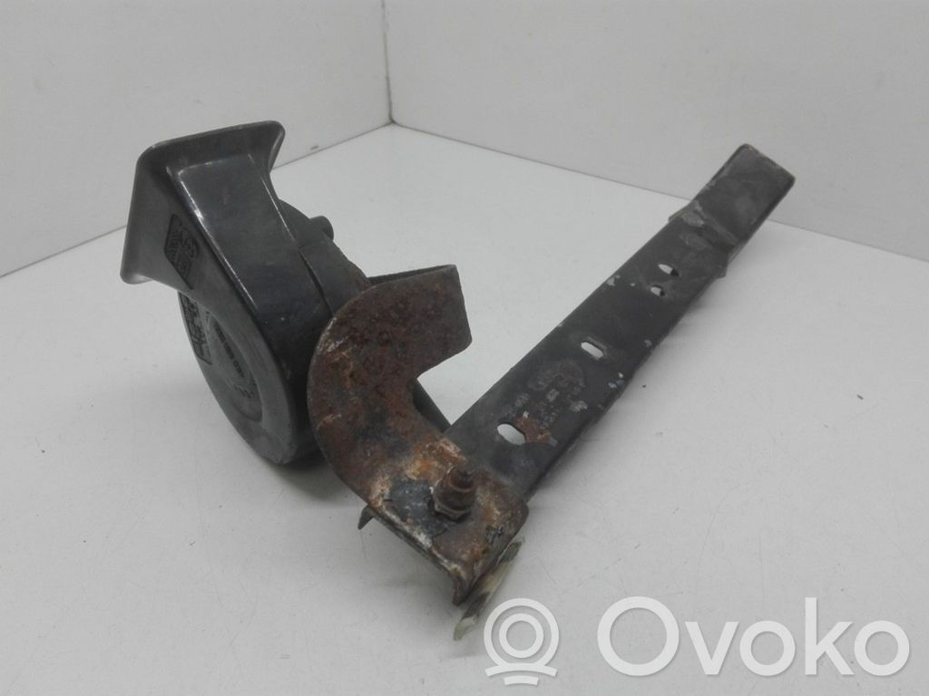 Audi A8 S8 D3 4E Horn signal 