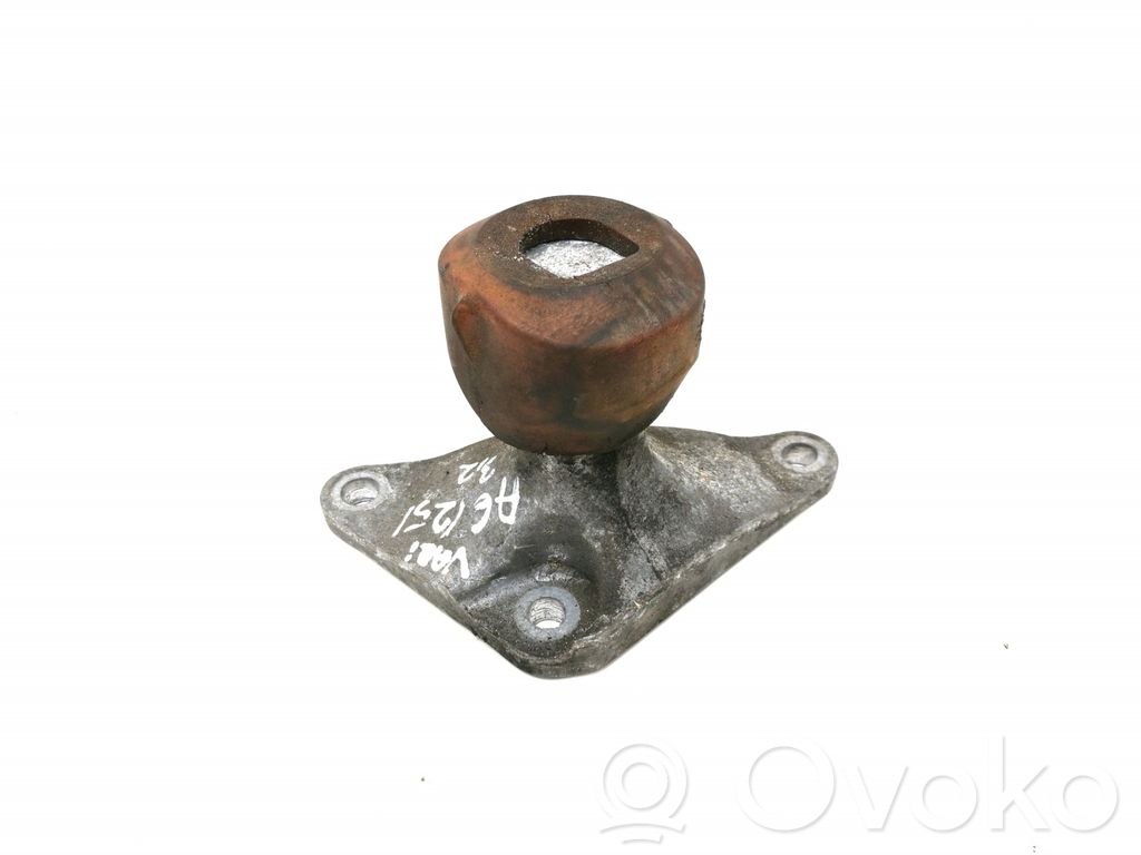 Audi A6 S6 C6 4F Engine mounting bracket 
