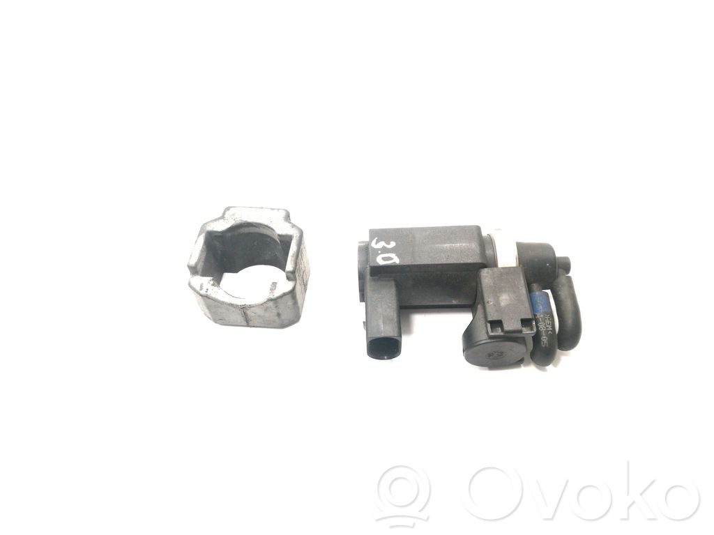 Audi A4 S4 B7 8E 8H Elettrovalvola turbo 