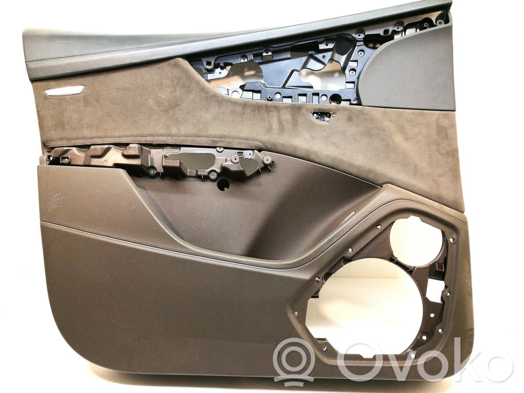 Audi Q7 4M Front door card panel trim 