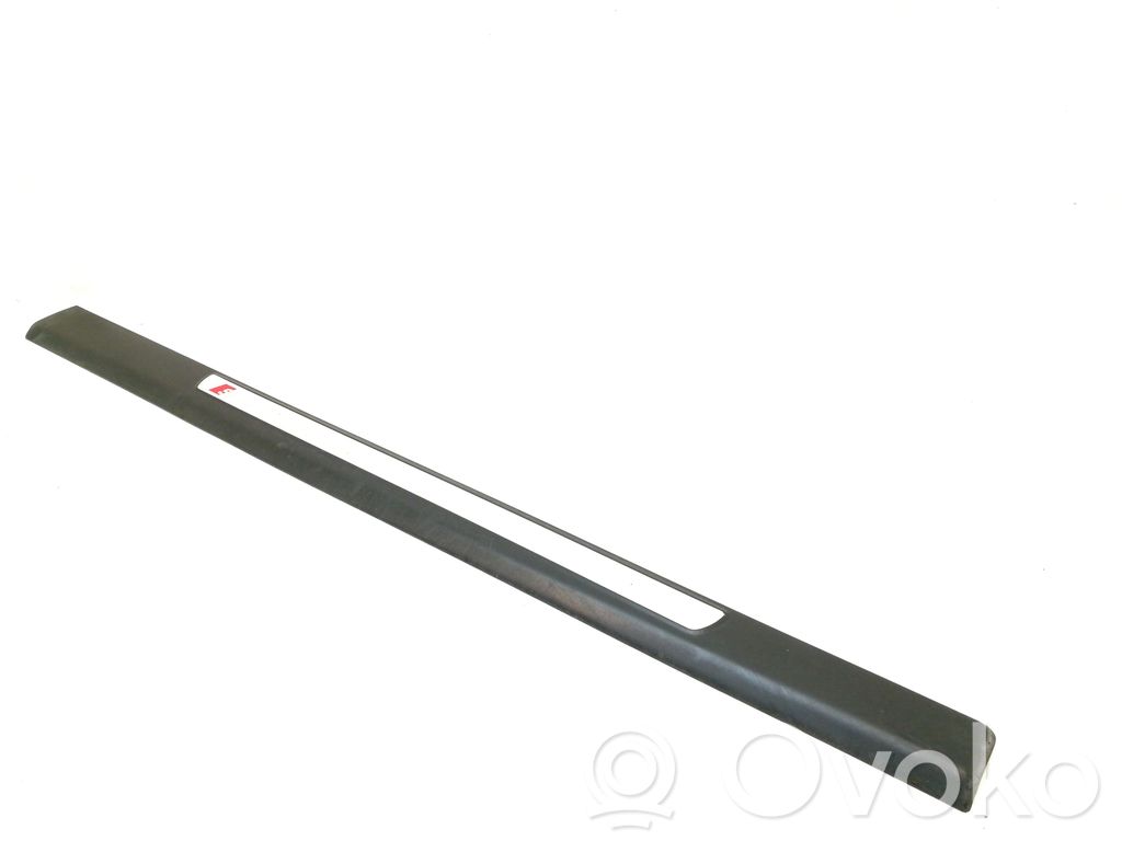 Audi A6 S6 C6 4F Listwa progowa przednia 