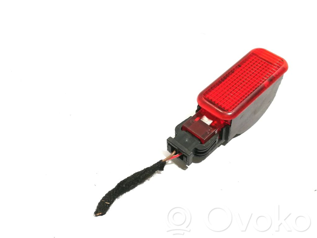 Audi A6 S6 C6 4F Luz interna puerta delantera 
