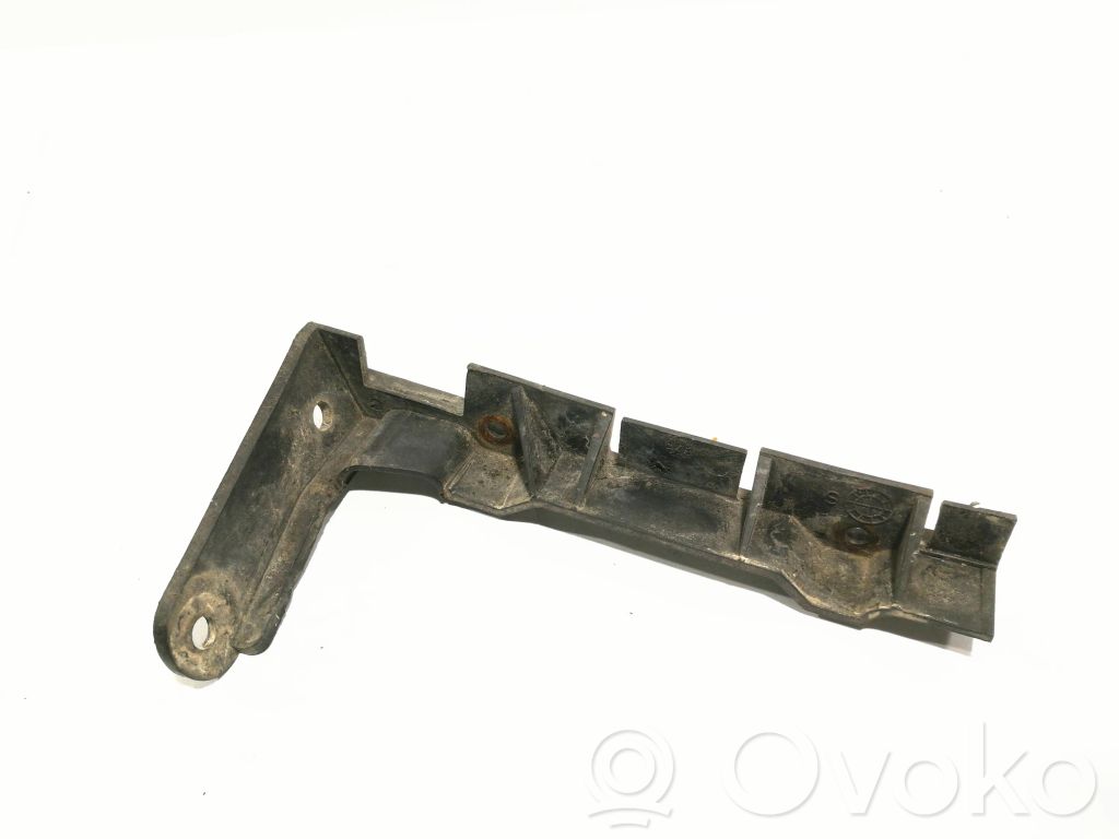 Audi A8 S8 D3 4E Front bumper mounting bracket 