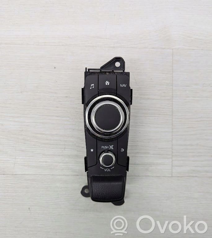 Mazda CX-3 Head unit multimedia control 