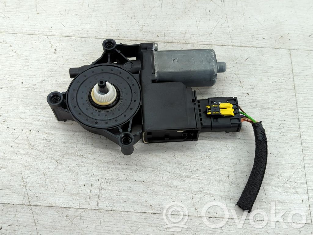 Peugeot Partner III Rear door window regulator motor 