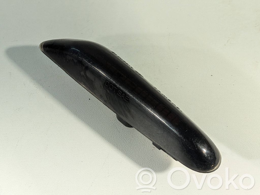 BMW 3 E92 E93 Front fender indicator light 
