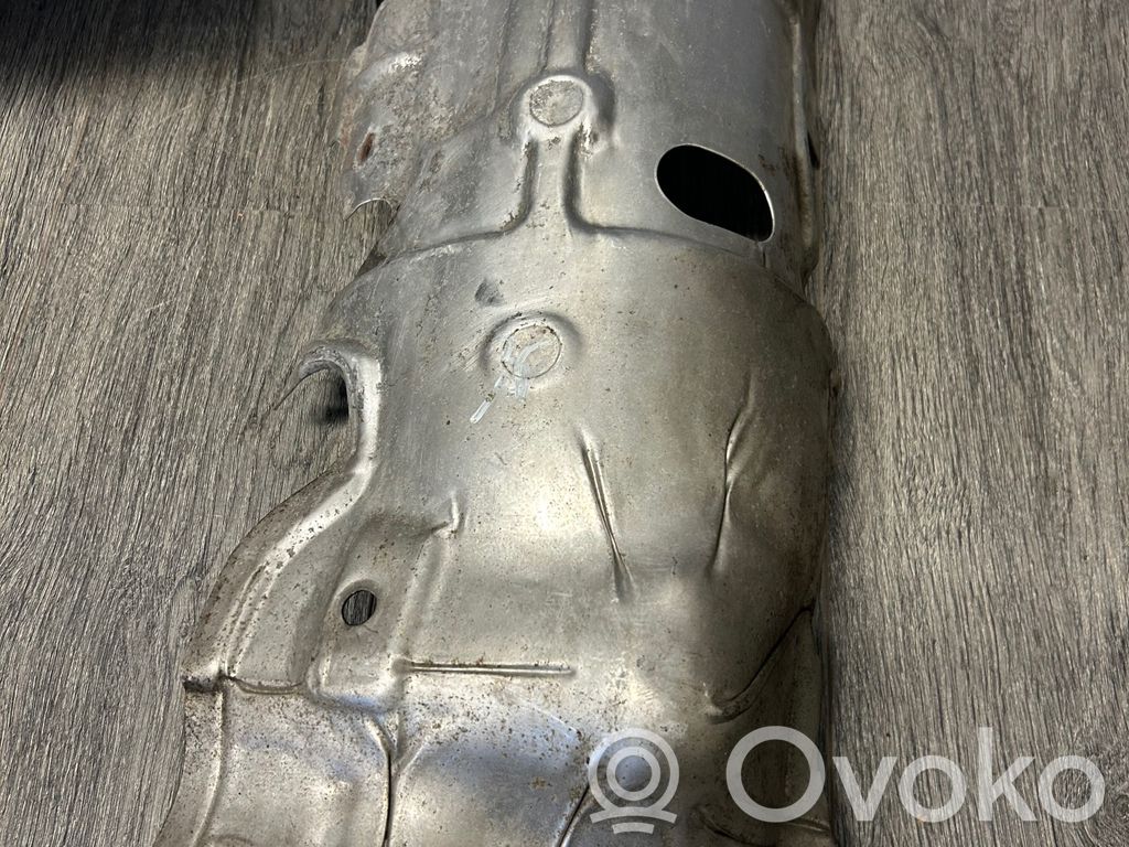 Volvo V50 Protección térmica del escape 
