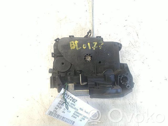 Motor de bloqueo de puertas   51227202147