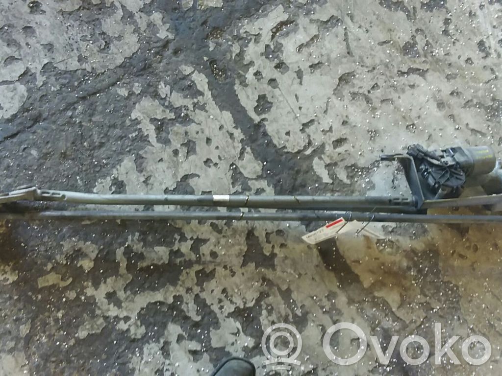Front wiper linkage