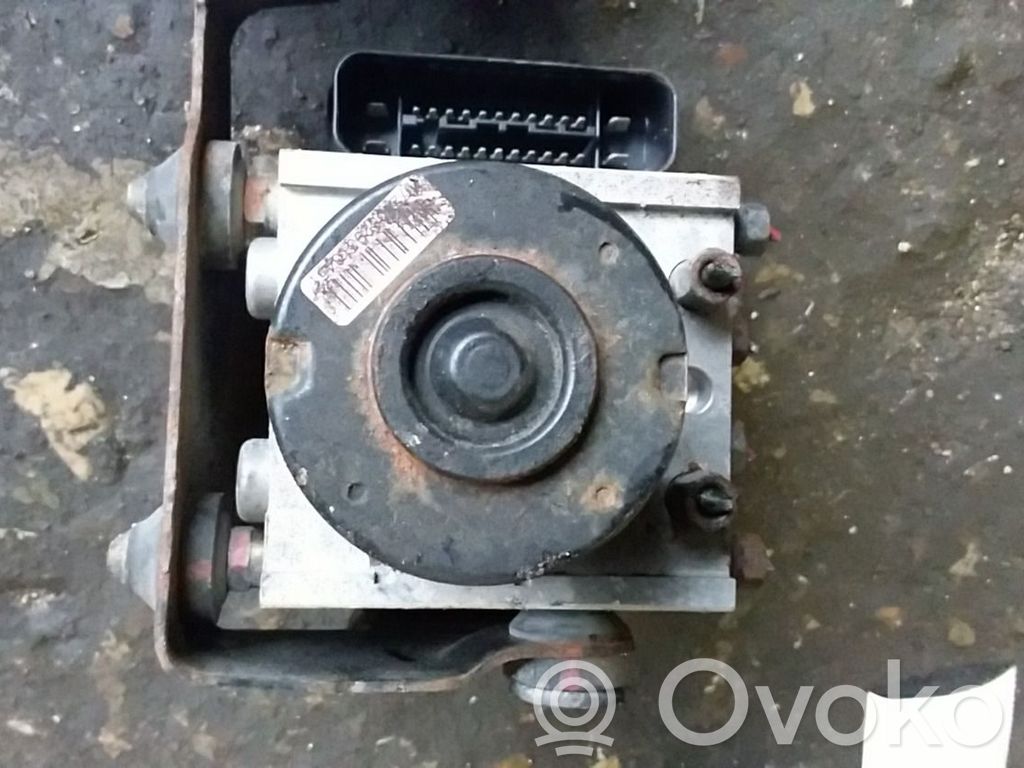 Bomba de ABS   5611062JA0