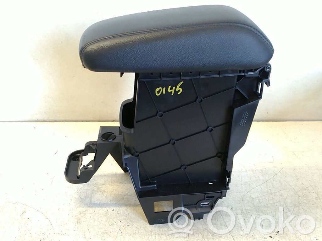 Armrest   2224877