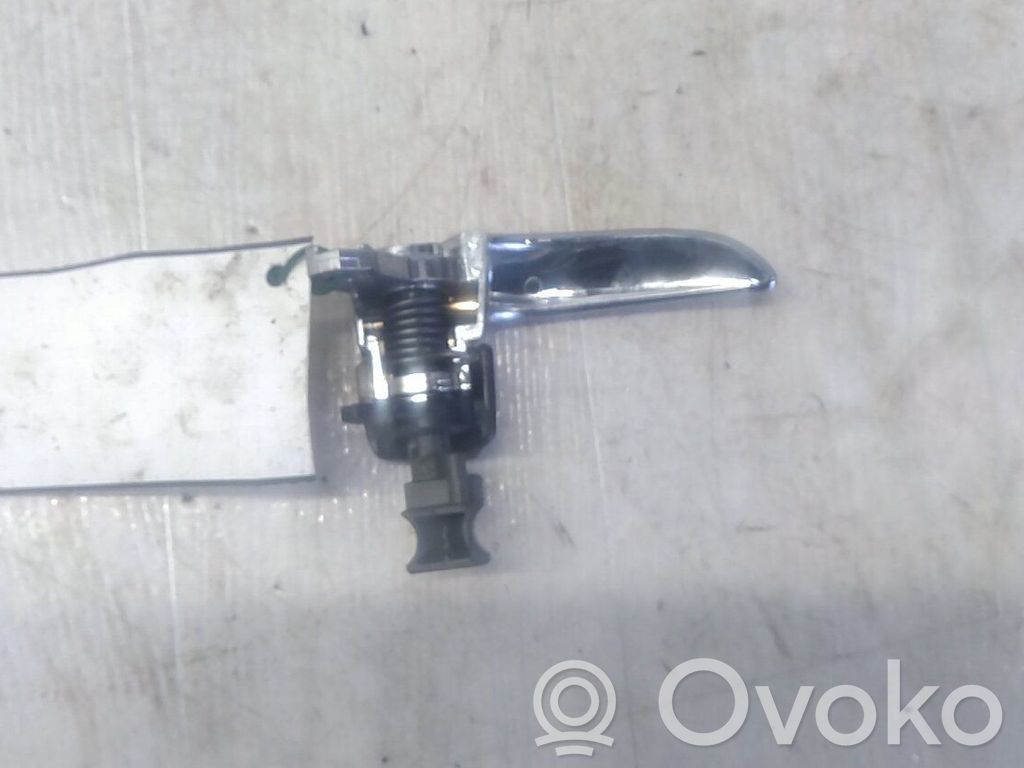 Front door interior handle   D35059330E02