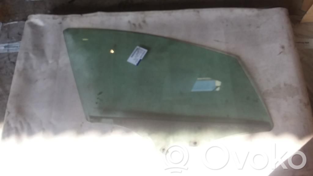 Peugeot 407 Rivestimento modanatura del vetro della portiera anteriore