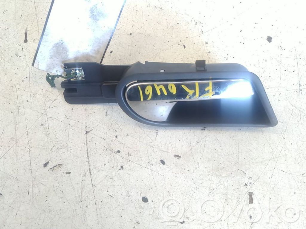 Manecilla interna puerta delantera   1K1837114D71N