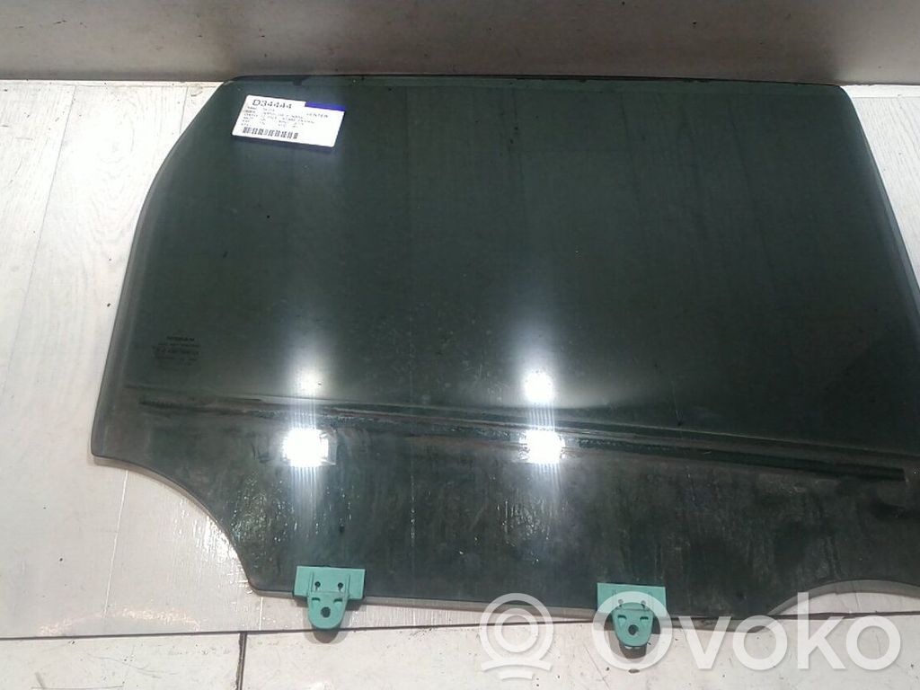 Nissan Note (E12) Luna de la puerta delantera cuatro puertas 