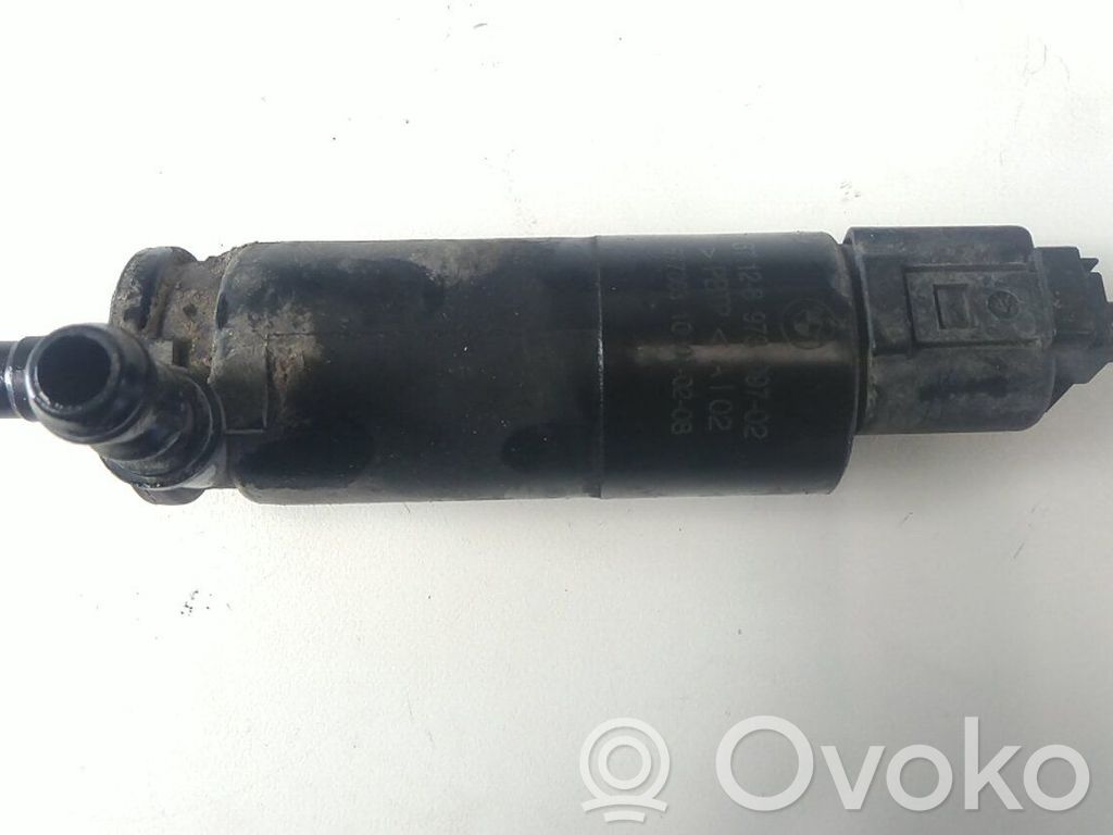 Windscreen/windshield washer pump   67127302589