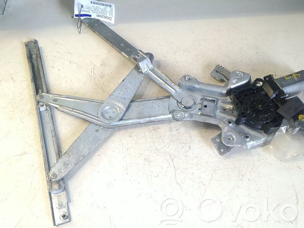 Toyota Corolla E110 Alzacristalli della portiera anteriore con motorino
