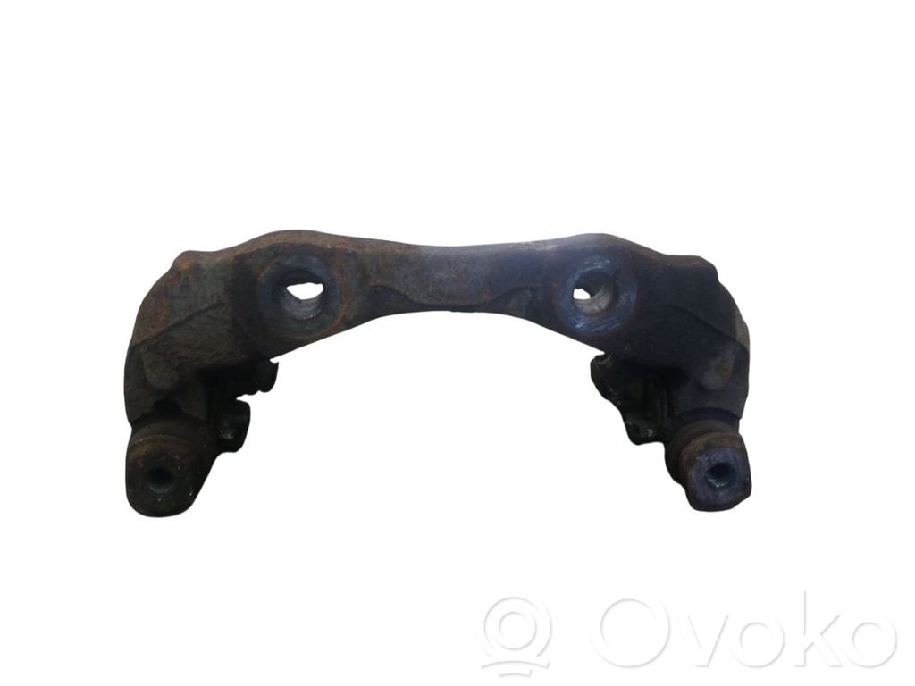 Peugeot 208 I Supporto della pinza del freno anteriore 
