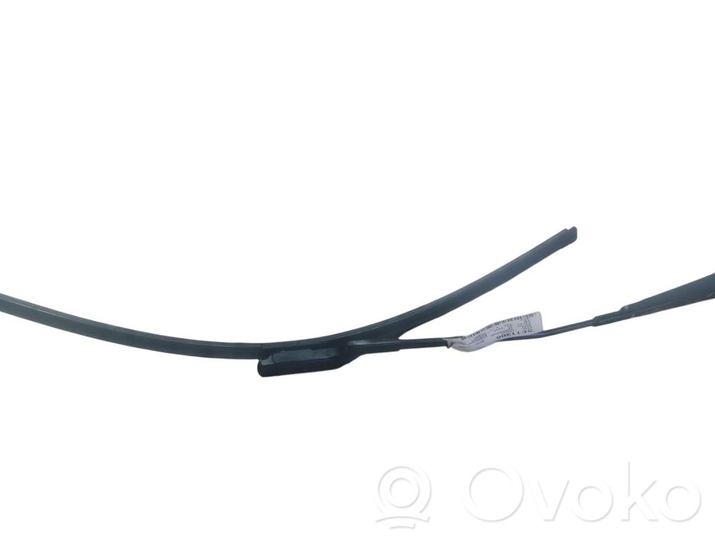 Front wiper blade arm   1868602