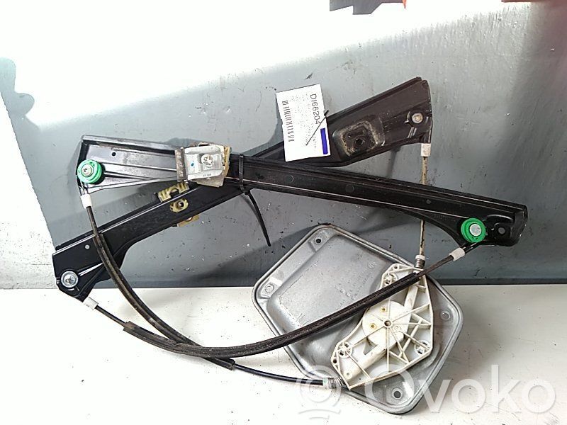 Volkswagen Golf Plus Macara ușă față cu motor