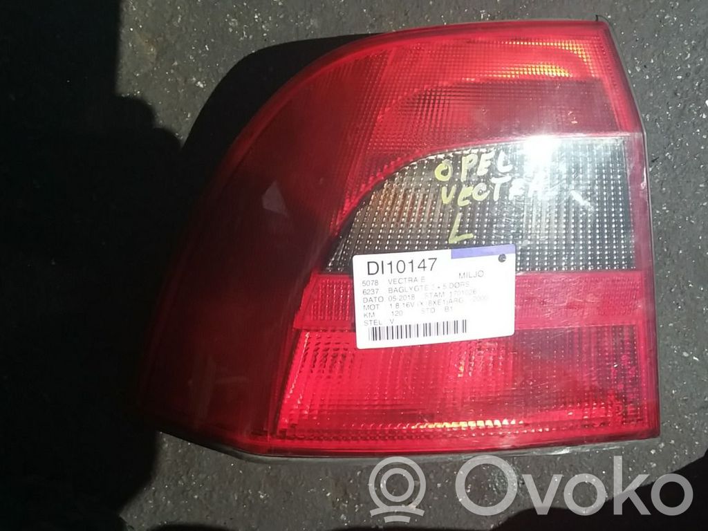 Lampa tylna