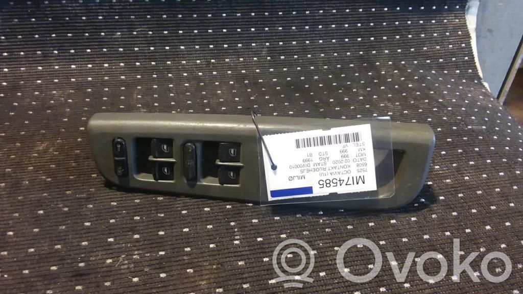 Skoda Octavia Mk1 (1U) Przyciski szyb 
