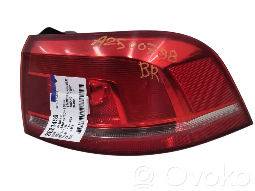 Volkswagen PASSAT B7 Luci posteriori 